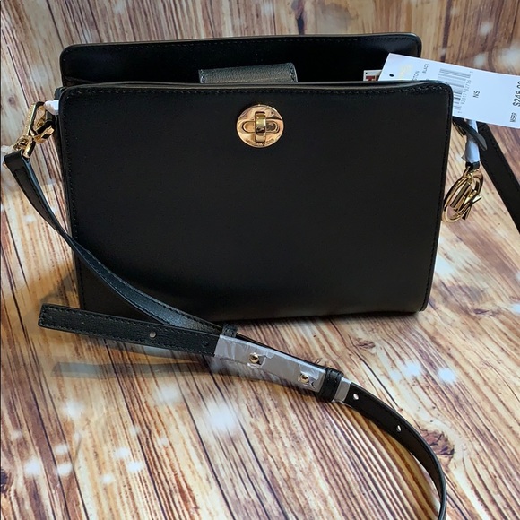 MICHAEL Michael Kors Handbags - NWT Michael Kors Rivington Messenger crossbody